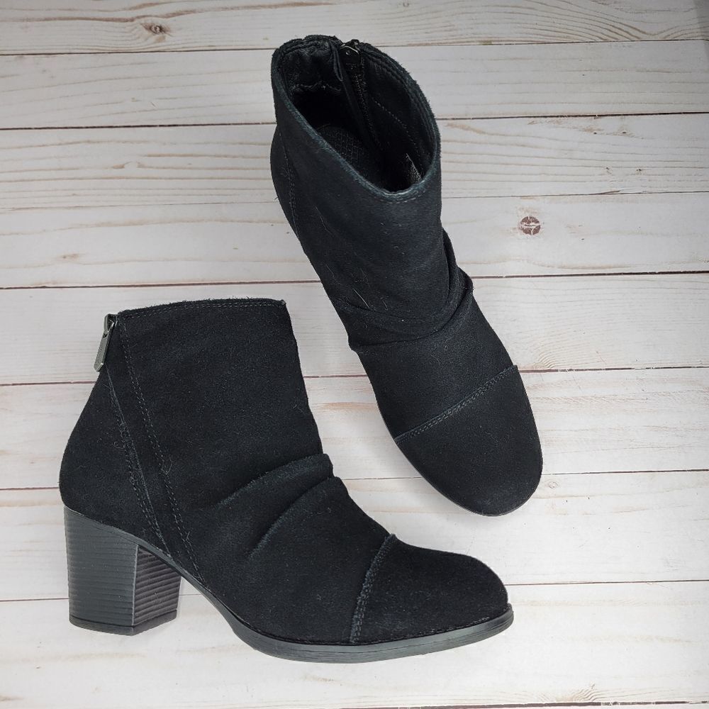 Skechers Black Leather Heeled Booties
